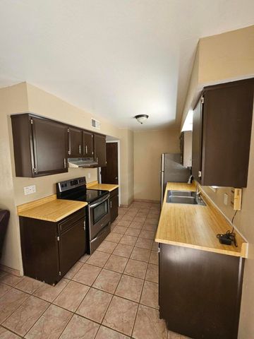 516 Sanchez Road NW, Albuquerque, NM 87107
