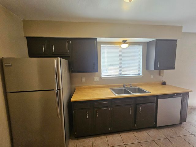 516 Sanchez Road NW, Albuquerque, NM 87107