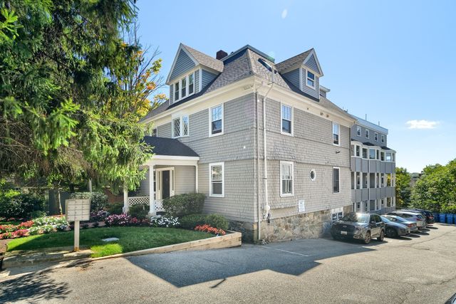 36 Cummings Rd 2, Boston, MA 02135