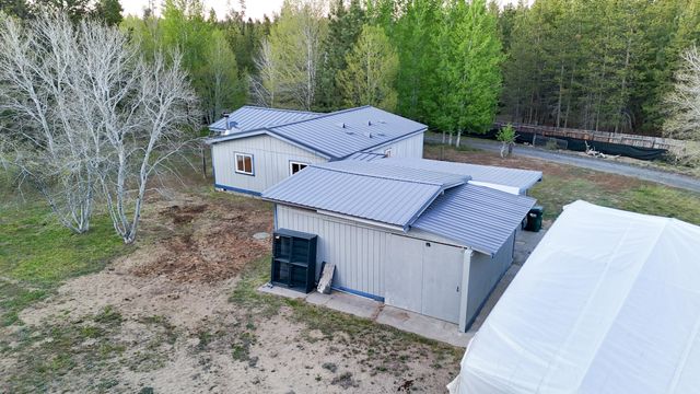 15845 Camino De Oro, La Pine, OR 97739
