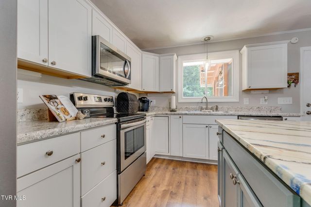 1744 Whispering Hills Drive, Kingsport, TN 37660