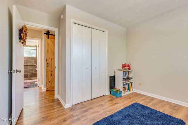 1744 Whispering Hills Drive, Kingsport, TN 37660