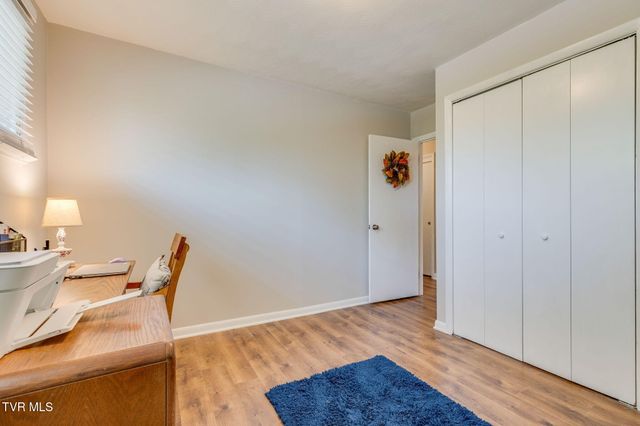 1744 Whispering Hills Drive, Kingsport, TN 37660
