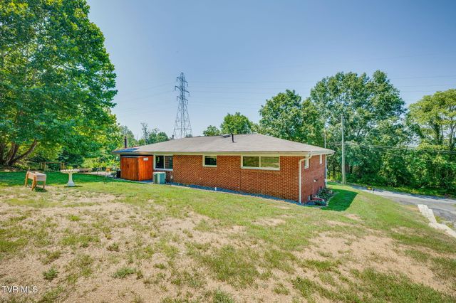 1744 Whispering Hills Drive, Kingsport, TN 37660