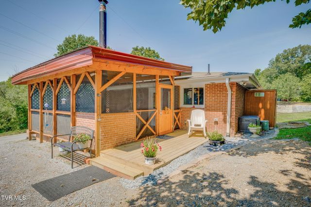 1744 Whispering Hills Drive, Kingsport, TN 37660