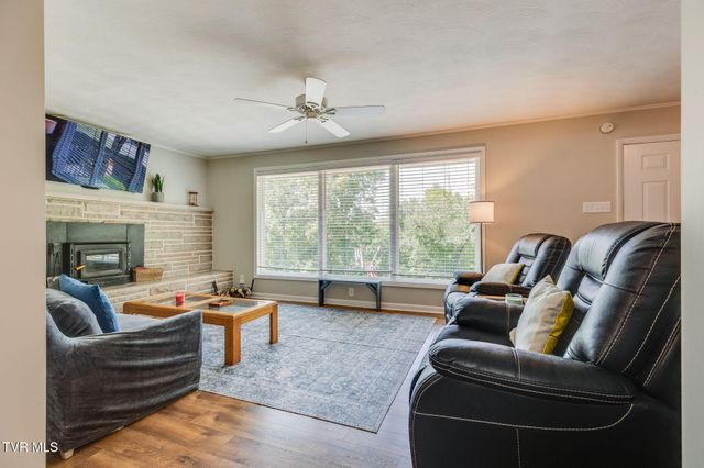 1744 Whispering Hills Drive, Kingsport, TN 37660