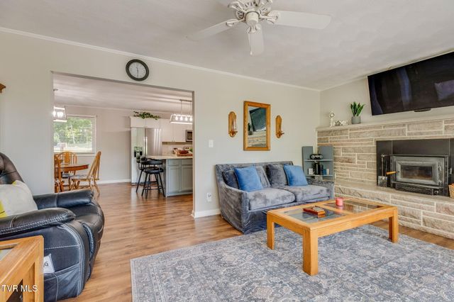 1744 Whispering Hills Drive, Kingsport, TN 37660