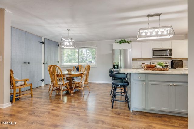 1744 Whispering Hills Drive, Kingsport, TN 37660