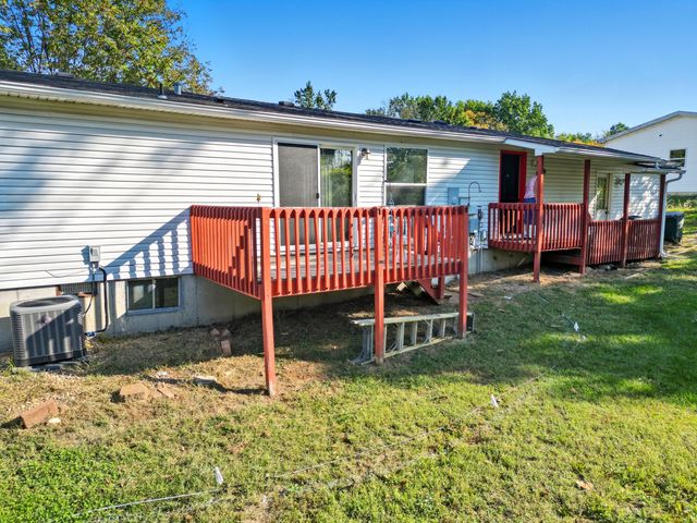 5261 N BURNING BUSH RD, Columbia, MO 65202