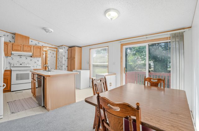 5261 N BURNING BUSH RD, Columbia, MO 65202