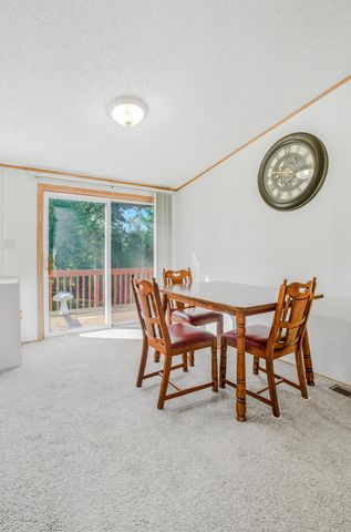 5261 N BURNING BUSH RD, Columbia, MO 65202