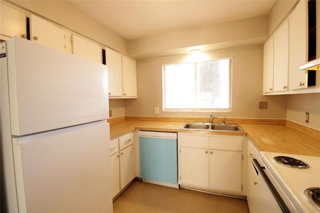 6134 SW 11TH PLACE A, Gainesville, FL 32607