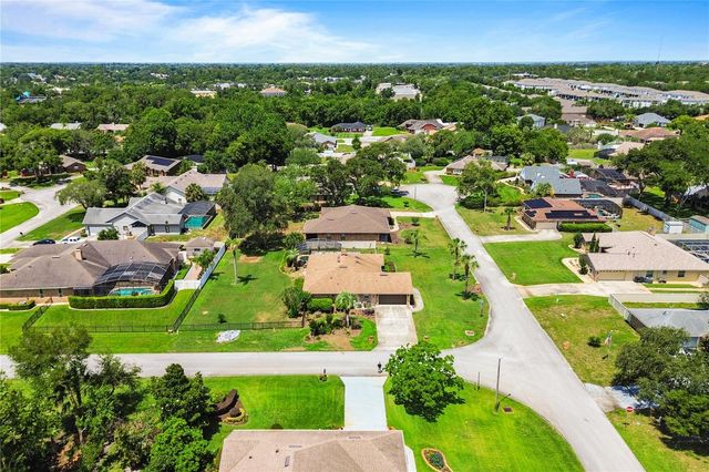 565 HAYMAN COURT, Debary, FL 32713