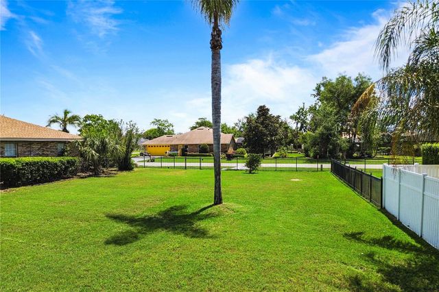 565 HAYMAN COURT, Debary, FL 32713