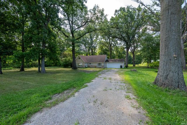 2605 W Dupont Road, Fort Wayne, IN 46818