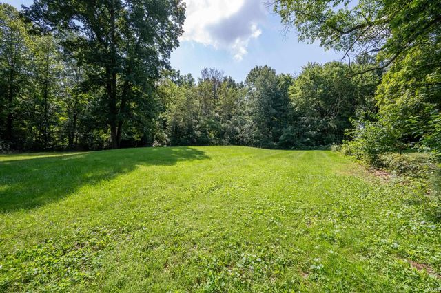 2605 W Dupont Road, Fort Wayne, IN 46818