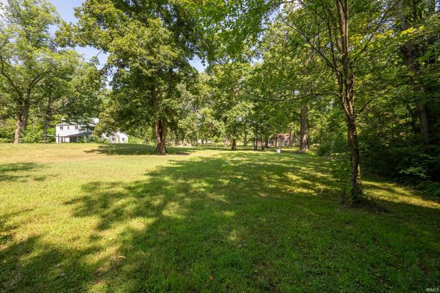 2605 W Dupont Road, Fort Wayne, IN 46818