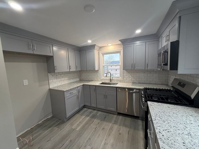 7 Silvia Court 7, Boston, MA 02136