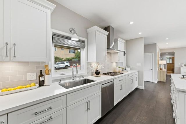 430 Rolling Hills Avenue, San Mateo, CA 94403