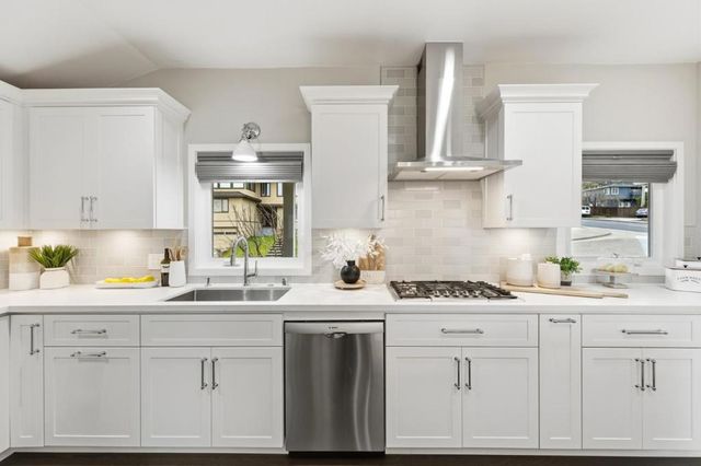 430 Rolling Hills Avenue, San Mateo, CA 94403