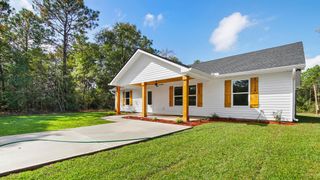 565 W Violet Lane, Defuniak Springs, FL 32433