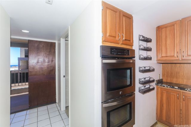 217 Prospect Street 101, Honolulu, HI 96813