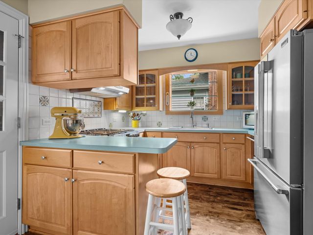 1530 Oakwood Avenue, Highland Park, IL 60035