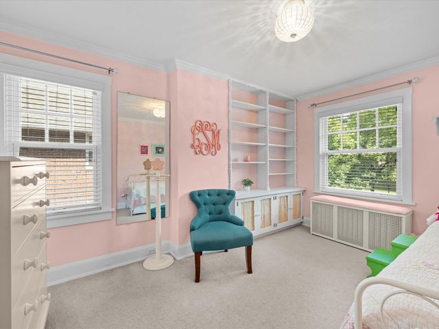 1530 Oakwood Avenue, Highland Park, IL 60035