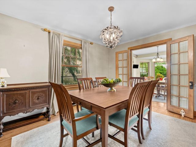 1530 Oakwood Avenue, Highland Park, IL 60035
