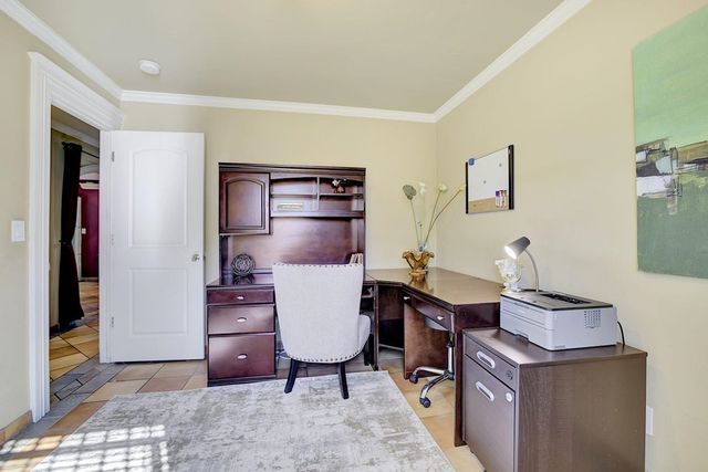 2635 E 10Th St, Oakland, CA 94601