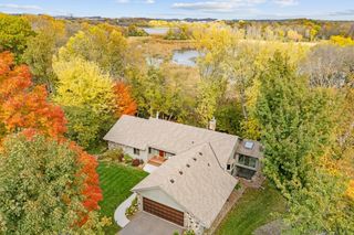 8739 Bentwood Drive, Eden Prairie, MN 55344