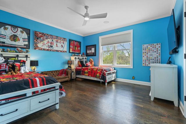 1025 S Vail Avenue, Arlington Heights, IL 60005