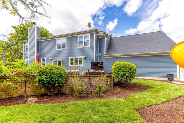 1025 S Vail Avenue, Arlington Heights, IL 60005