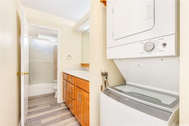 98-500 Koauka Loop 7G, Aiea, HI 96701