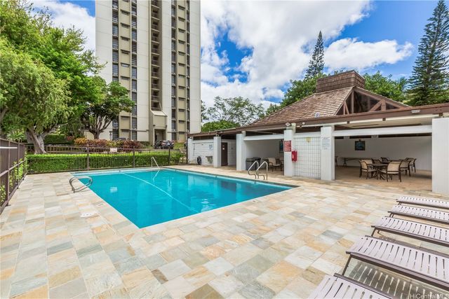 98-500 Koauka Loop 7G, Aiea, HI 96701