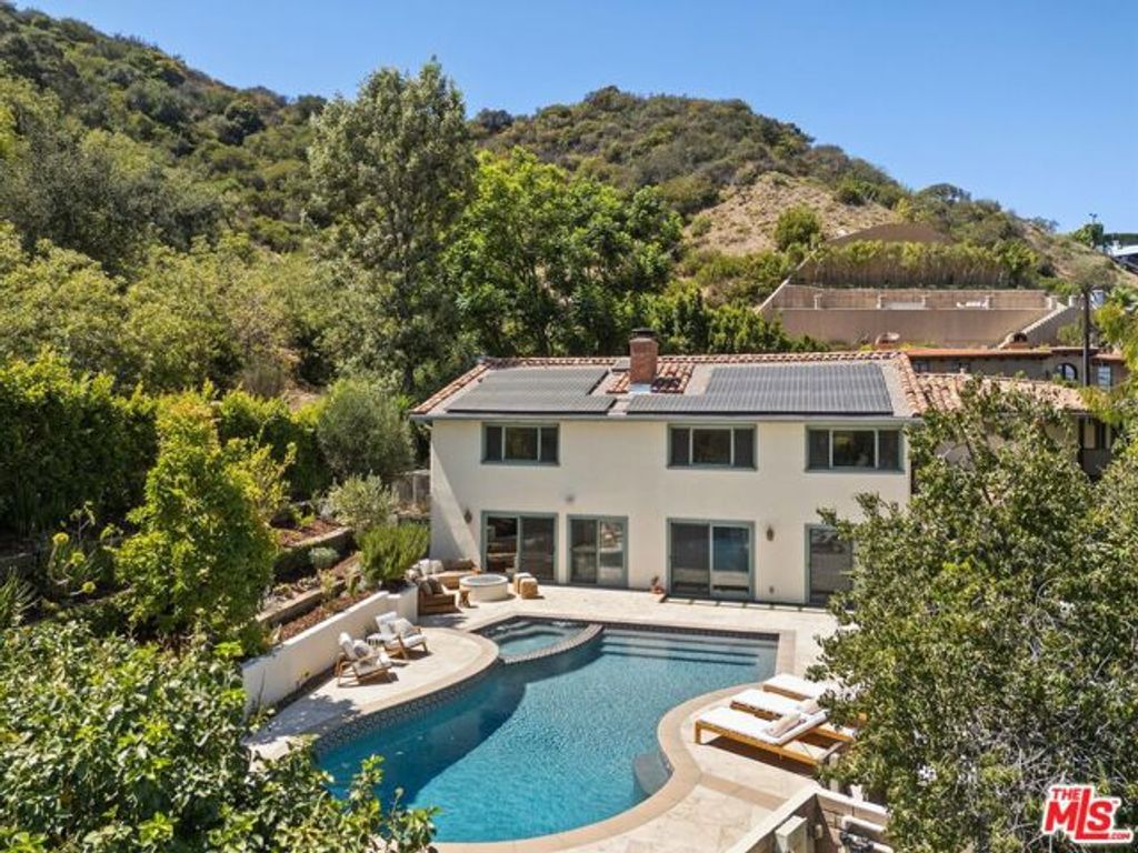 9830 Beeson Drive, Los Angeles, CA 90210