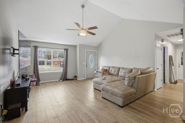 906 Wrenwood Lane, Hinesville, GA 31313