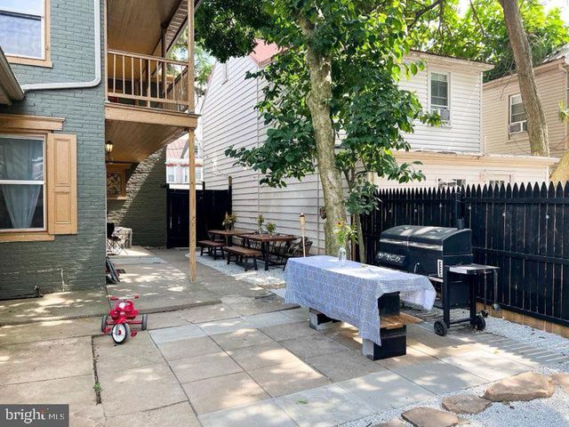 430 N HANOVER ST, Carlisle, PA 17013