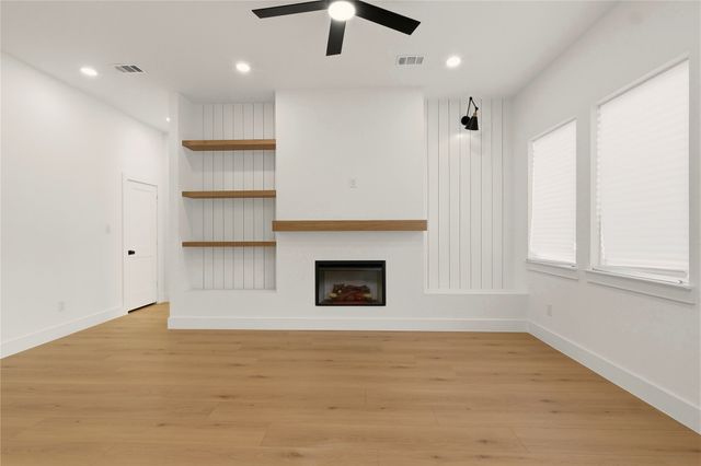 9419 Briggs Street, Dallas, TX 75227