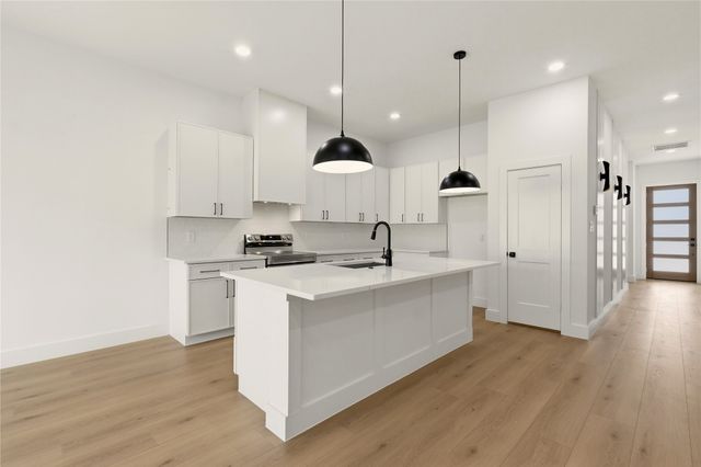 9419 Briggs Street, Dallas, TX 75227