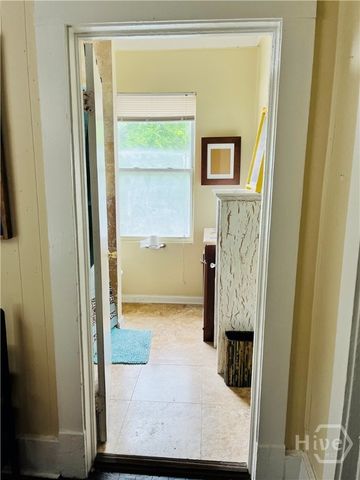 636 E 37th Street, Savannah, GA 31401