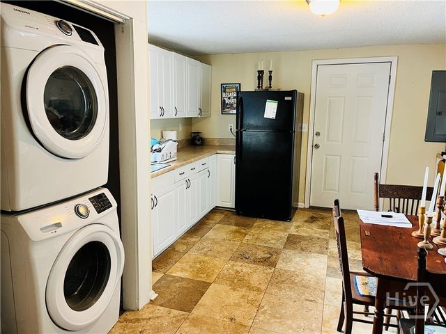 636 E 37th Street, Savannah, GA 31401