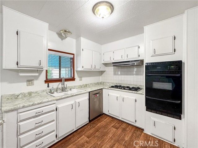 777 S Temescal Street 8, Corona, CA 92879