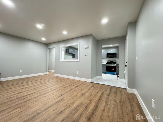 1032 Cricket Lane, Woodbridge Proper, NJ 08095