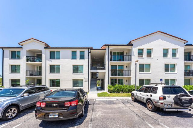 118 Villa Circle 118, Boynton Beach, FL 33435