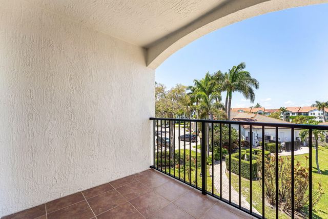 118 Villa Circle 118, Boynton Beach, FL 33435