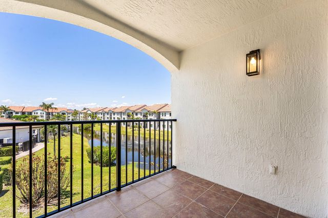 118 Villa Circle 118, Boynton Beach, FL 33435