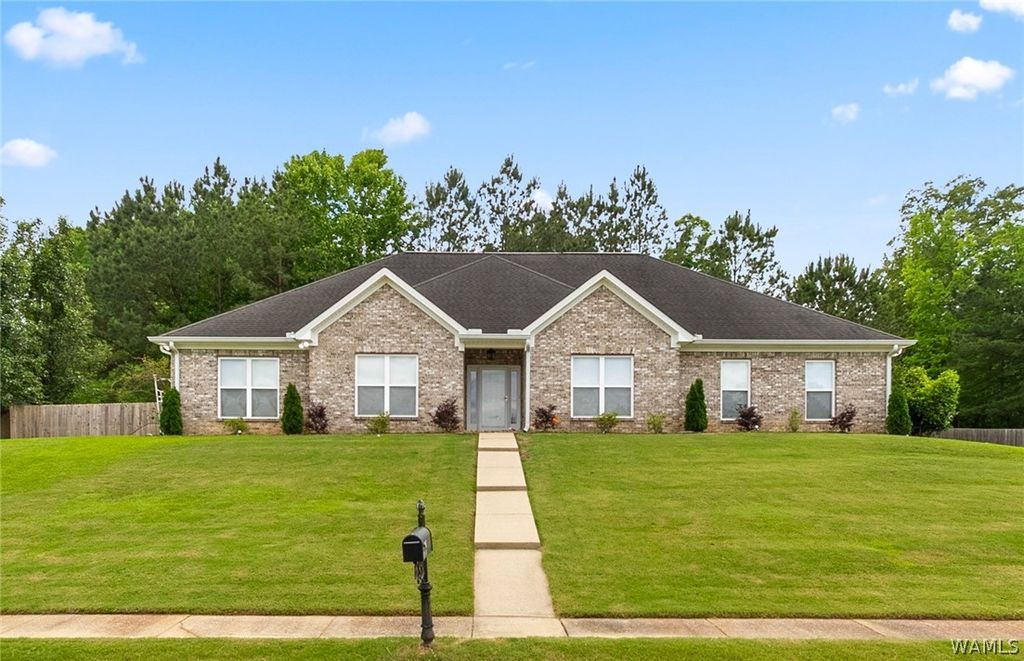 12946 Joshua ST, Northport, AL 35475