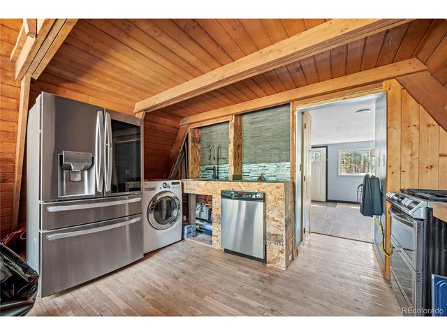 10275 Dowdle Dr, Golden, CO 80403