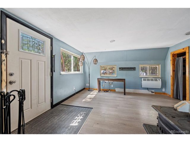10275 Dowdle Dr, Golden, CO 80403